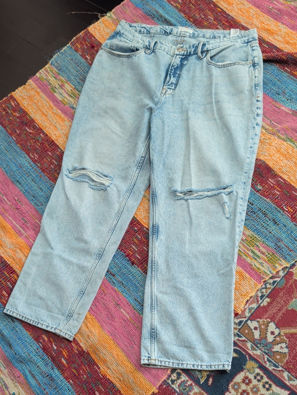 Good American Light Blue Washed Denim Jeans